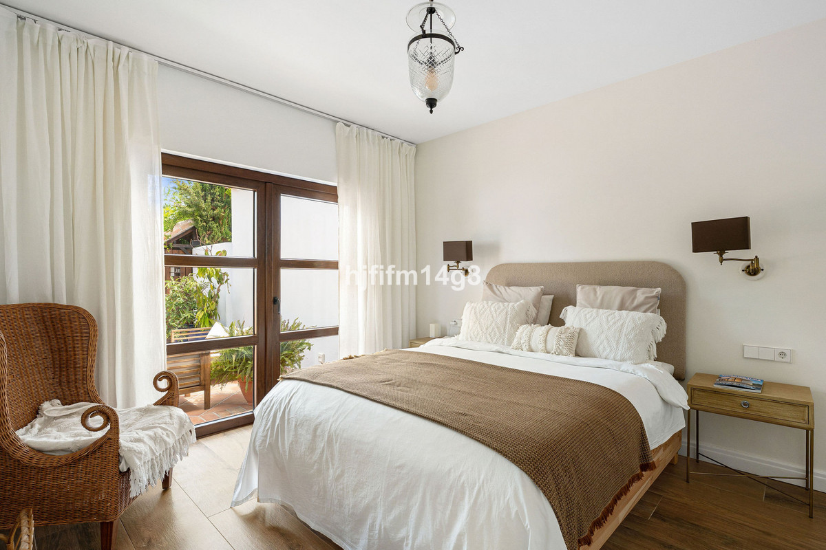 3 Bed Townhouse for sale in Estepona Costa Del Sol, Málaga, Spain