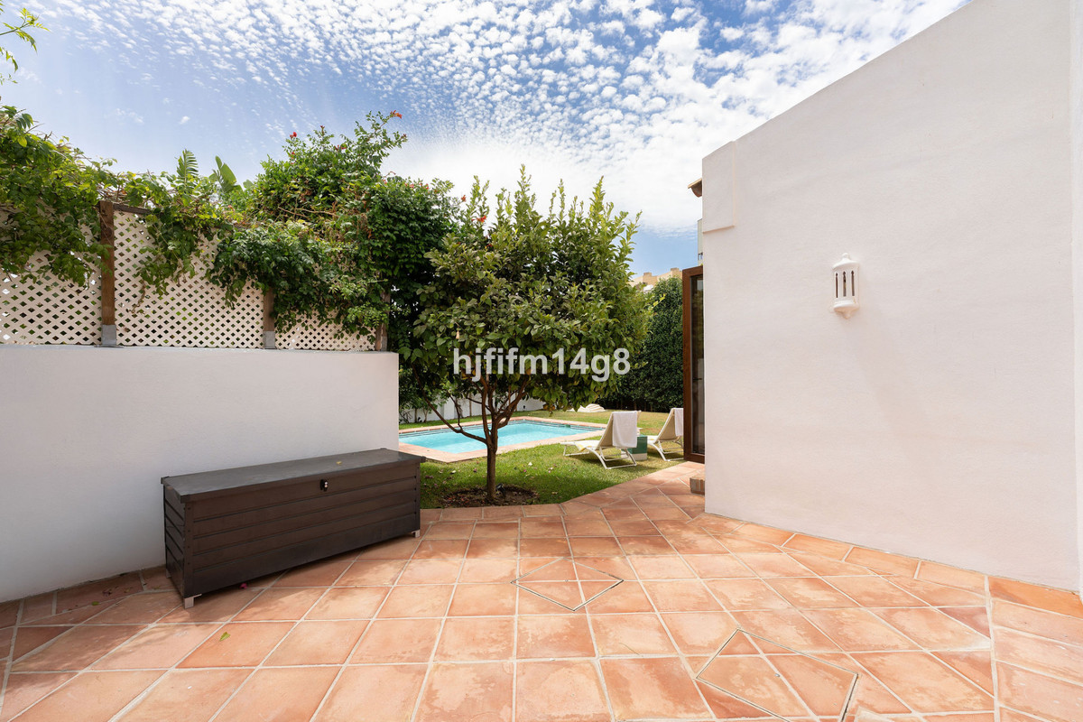 3 Bed Townhouse for sale in Estepona Costa Del Sol, Málaga, Spain