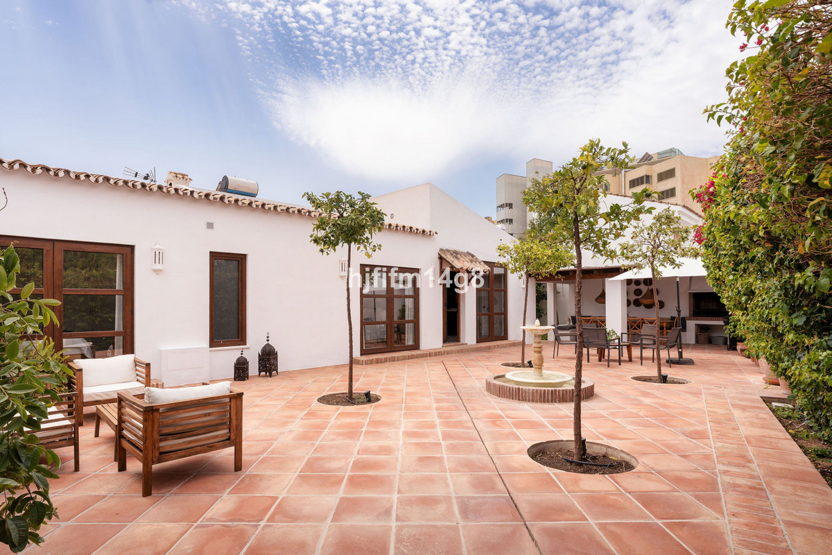 3 Bed Townhouse for sale in Estepona Costa Del Sol, Málaga, Spain