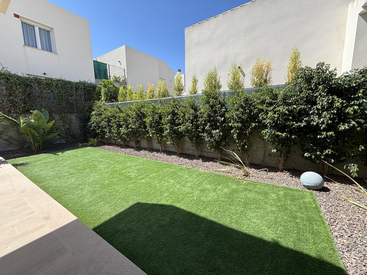 Se vende Apartamento Planta Baja de 3 dormitorios en Costa Blanca, Alicante, España
