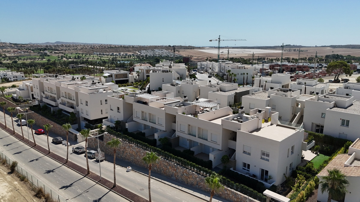 Se vende Apartamento Planta Baja de 3 dormitorios en Costa Blanca, Alicante, España