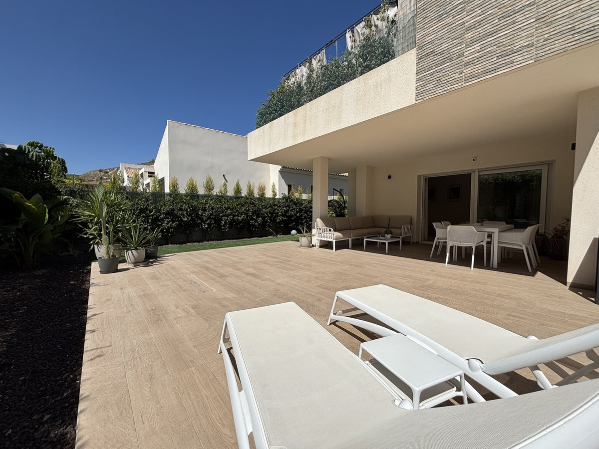 Se vende Apartamento Planta Baja de 3 dormitorios en Costa Blanca, Alicante, España