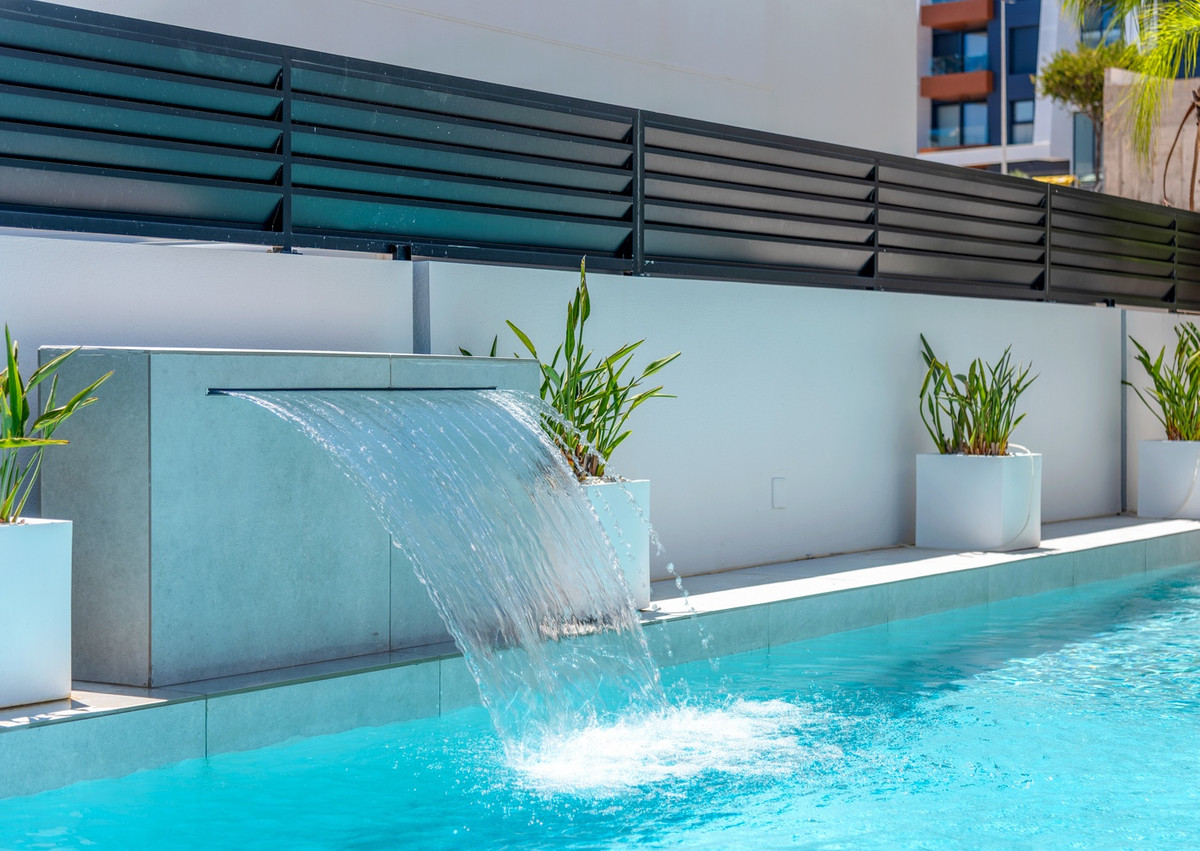 Se vende Villa - Chalet de 4 dormitorios en Costa Blanca, Alicante, España