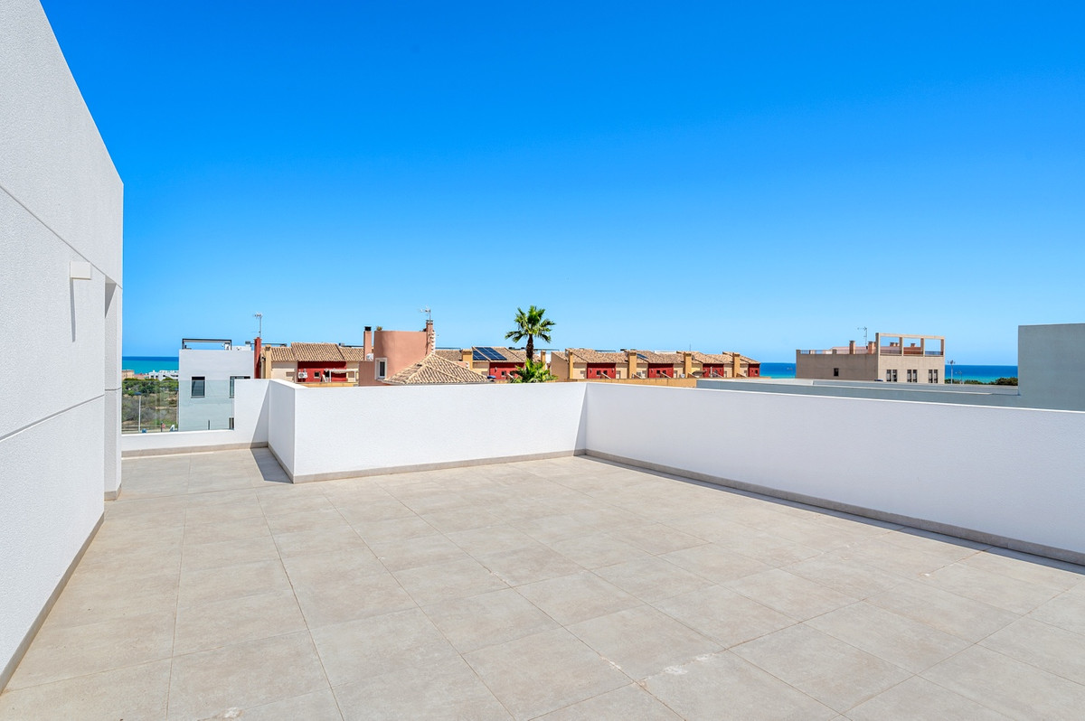 Se vende Villa - Chalet de 4 dormitorios en Costa Blanca, Alicante, España