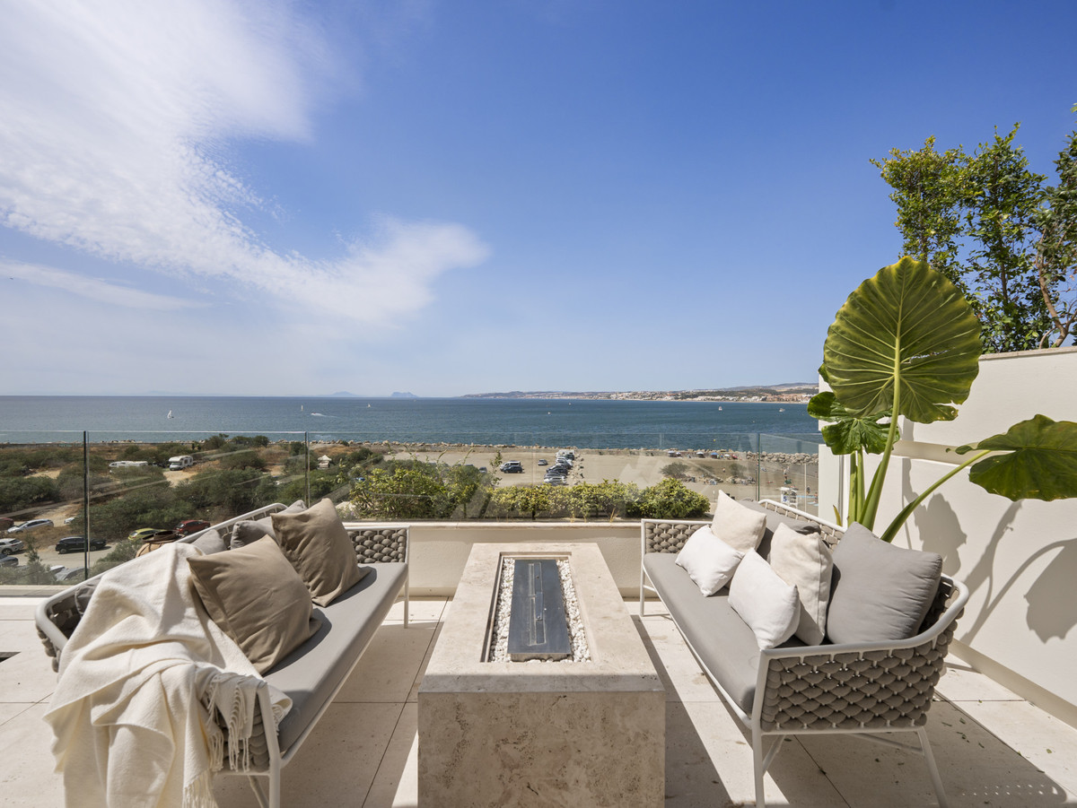 2 Bed Apartment for sale in Estepona Costa Del Sol, Málaga, Spain