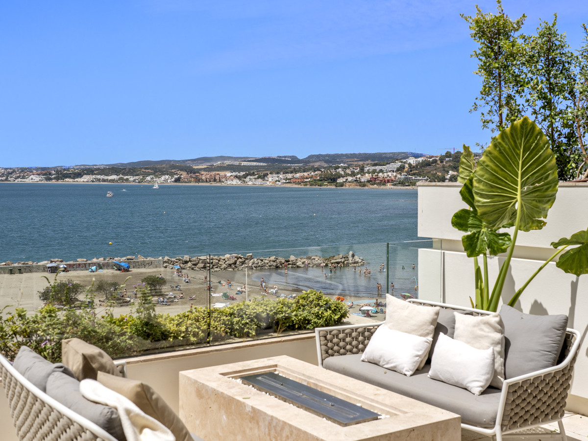 2 Bed Apartment for sale in Estepona Costa Del Sol, Málaga, Spain