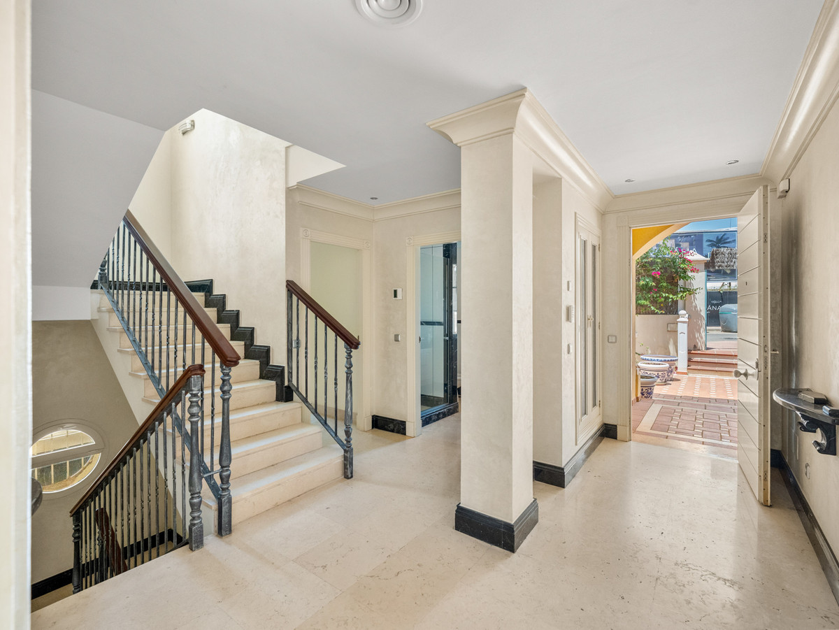 5 Bed Townhouse for sale in Cortijo Blanco Costa Del Sol, Málaga, Spain