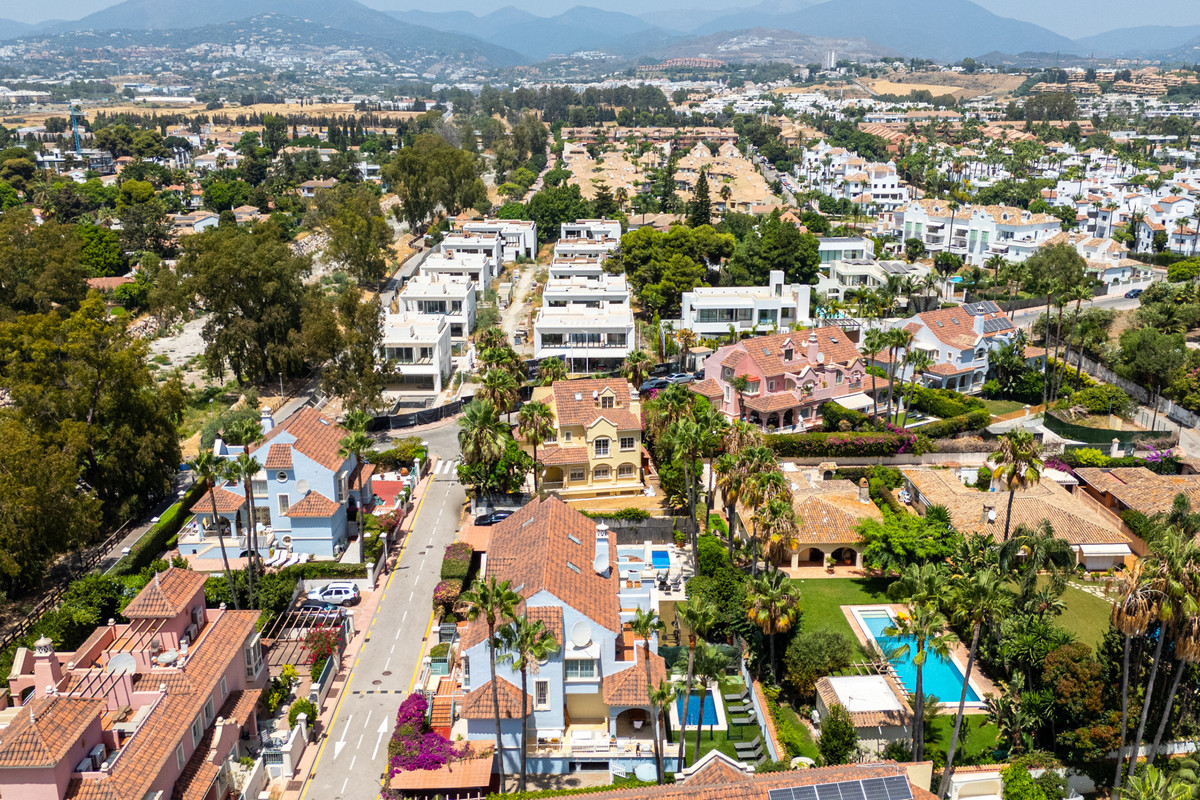 5 Bed Townhouse for sale in Cortijo Blanco Costa Del Sol, Málaga, Spain