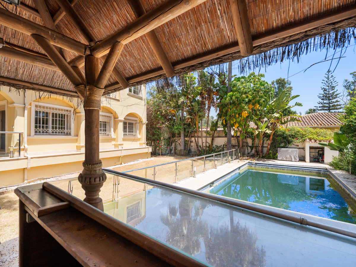 5 Bed Townhouse for sale in Cortijo Blanco Costa Del Sol, Málaga, Spain