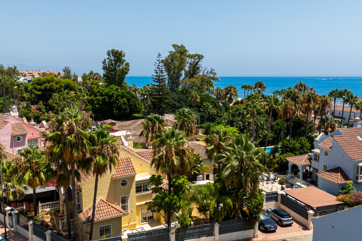 5 Bed Townhouse for sale in Cortijo Blanco Costa Del Sol, Málaga, Spain