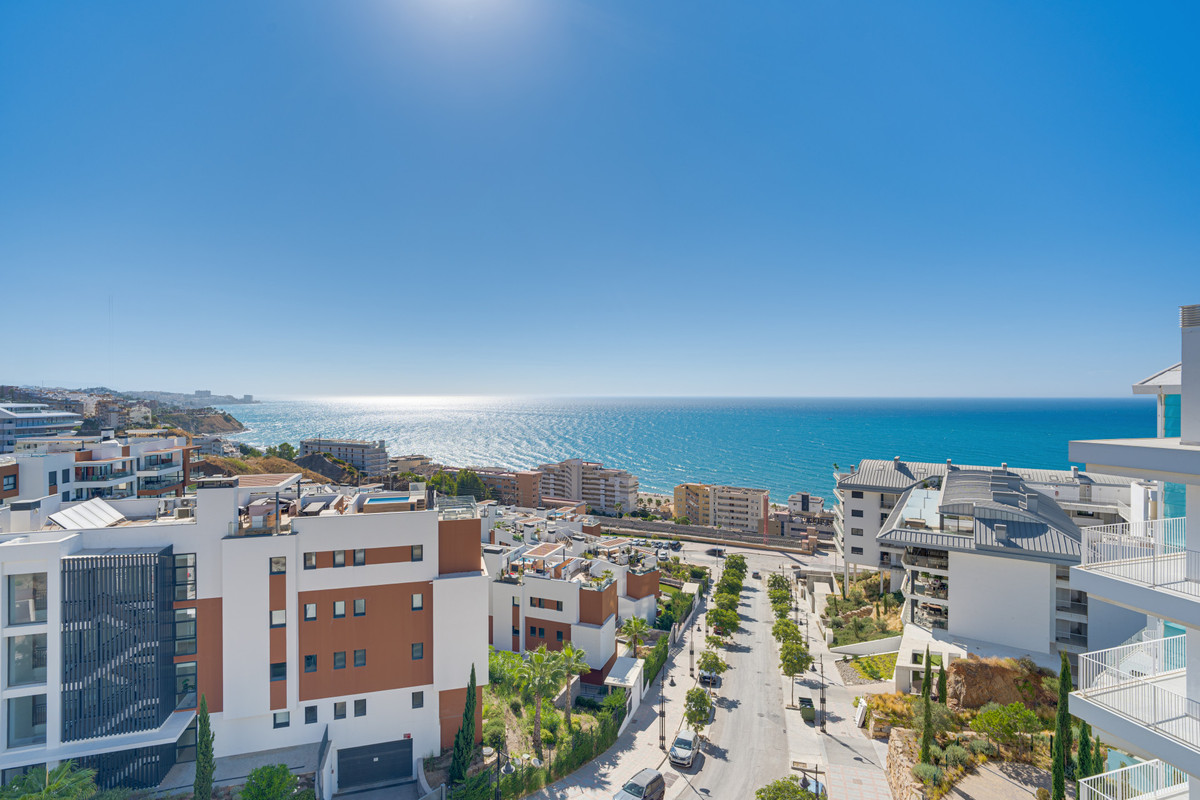 2 Bed Apartment for sale in Fuengirola Costa Del Sol, Málaga, Spain