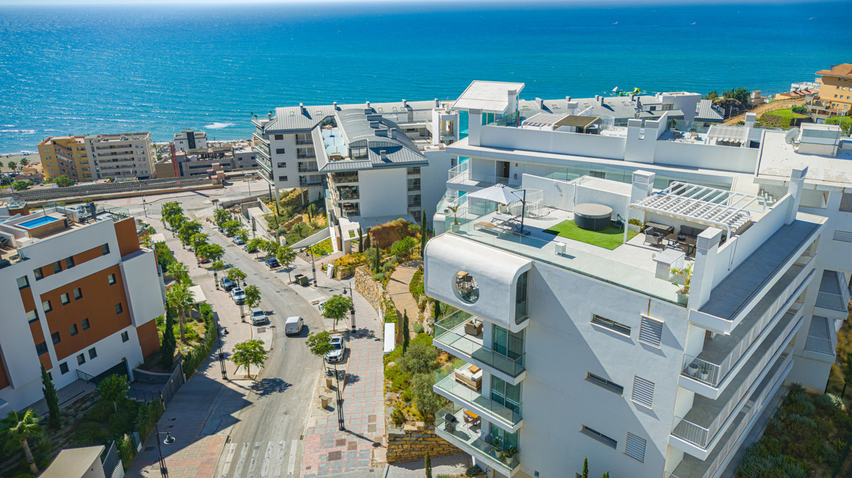 2 Bed Apartment for sale in Fuengirola Costa Del Sol, Málaga, Spain