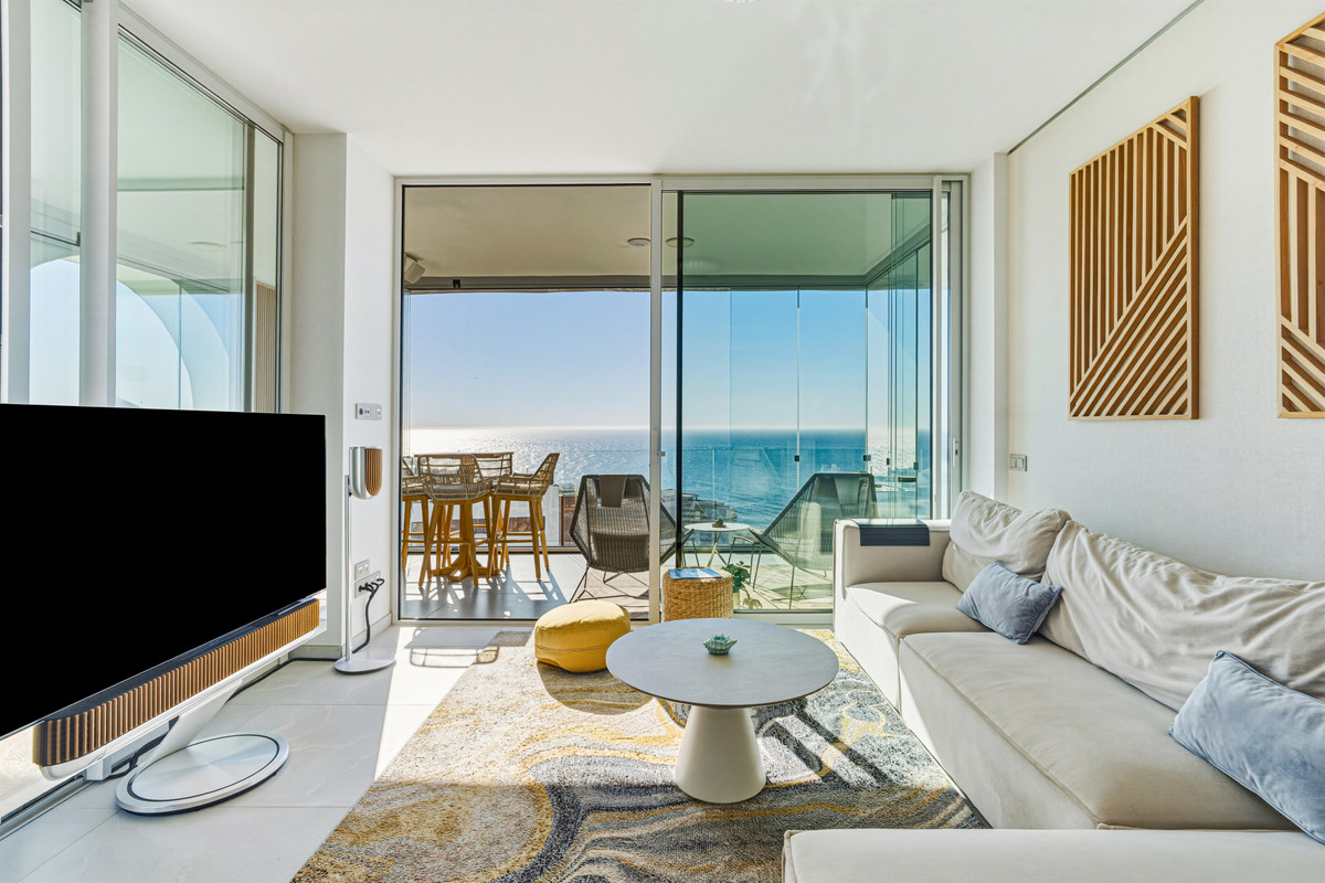 2 Bed Apartment for sale in Fuengirola Costa Del Sol, Málaga, Spain