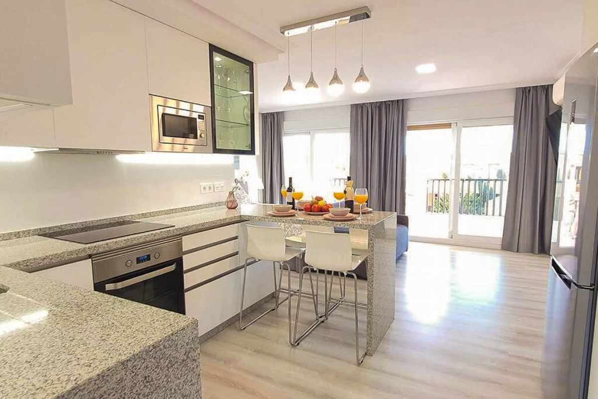 Se vende Estudio Planta Media de 1 dormitorios en Costa Del Sol, Málaga, España