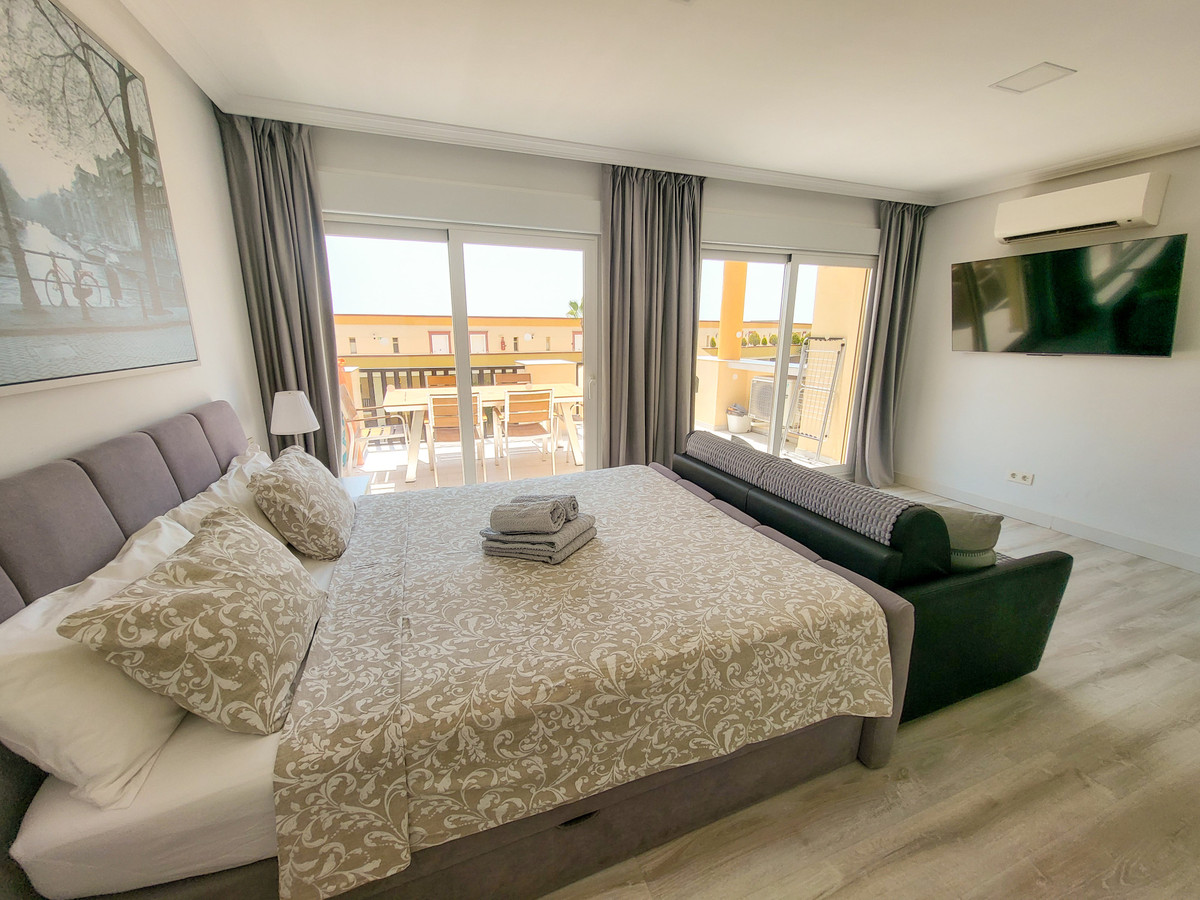 Se vende Estudio Planta Media de 1 dormitorios en Costa Del Sol, Málaga, España