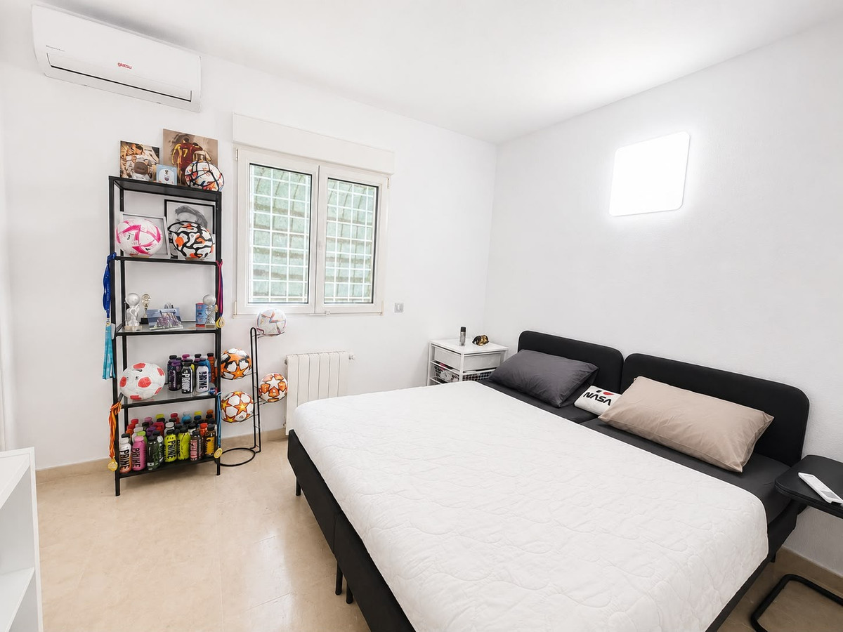 Se vende Villa - Chalet de 3 dormitorios en Costa Blanca, Alicante, España