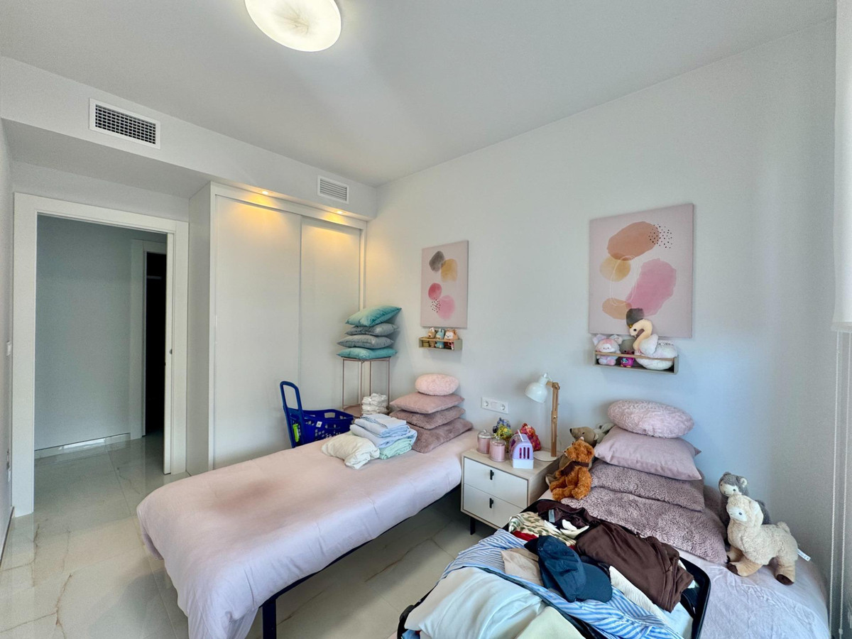 Se vende Apartamento Planta Media de 3 dormitorios en Costa Blanca, Alicante, España