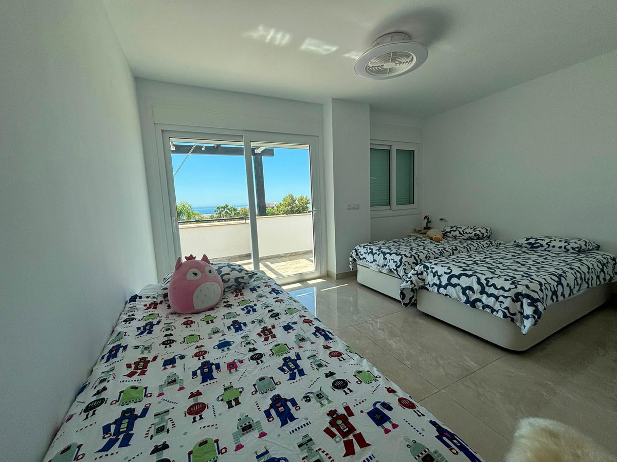 4 Bed Townhouse for sale in Santa Clara Costa Del Sol, Málaga, Spain