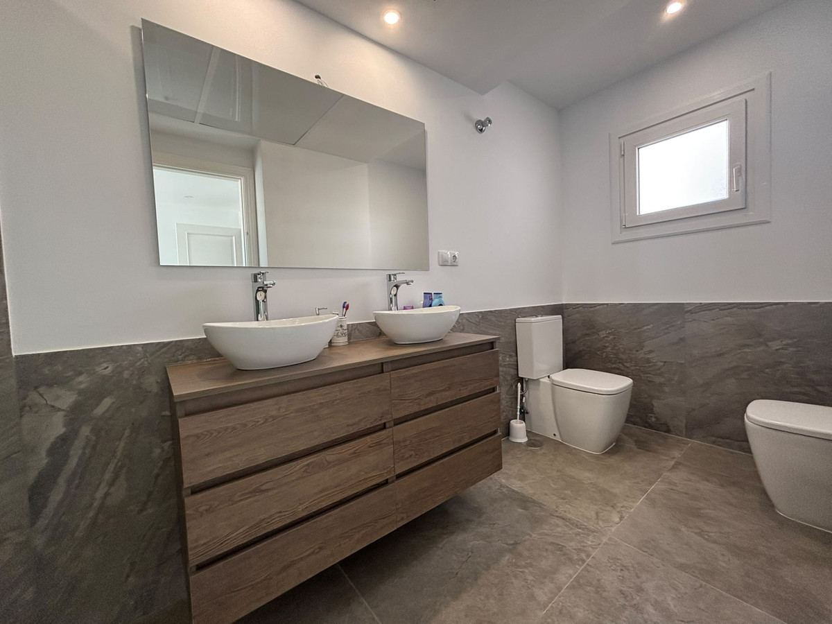 4 Bed Townhouse for sale in Santa Clara Costa Del Sol, Málaga, Spain