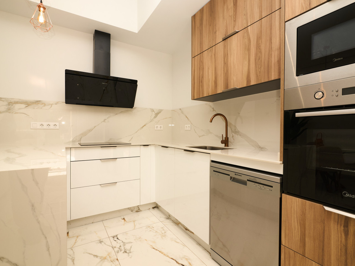 2 Bed Apartment for sale in Torrevieja Costa Blanca, Alicante, Spain