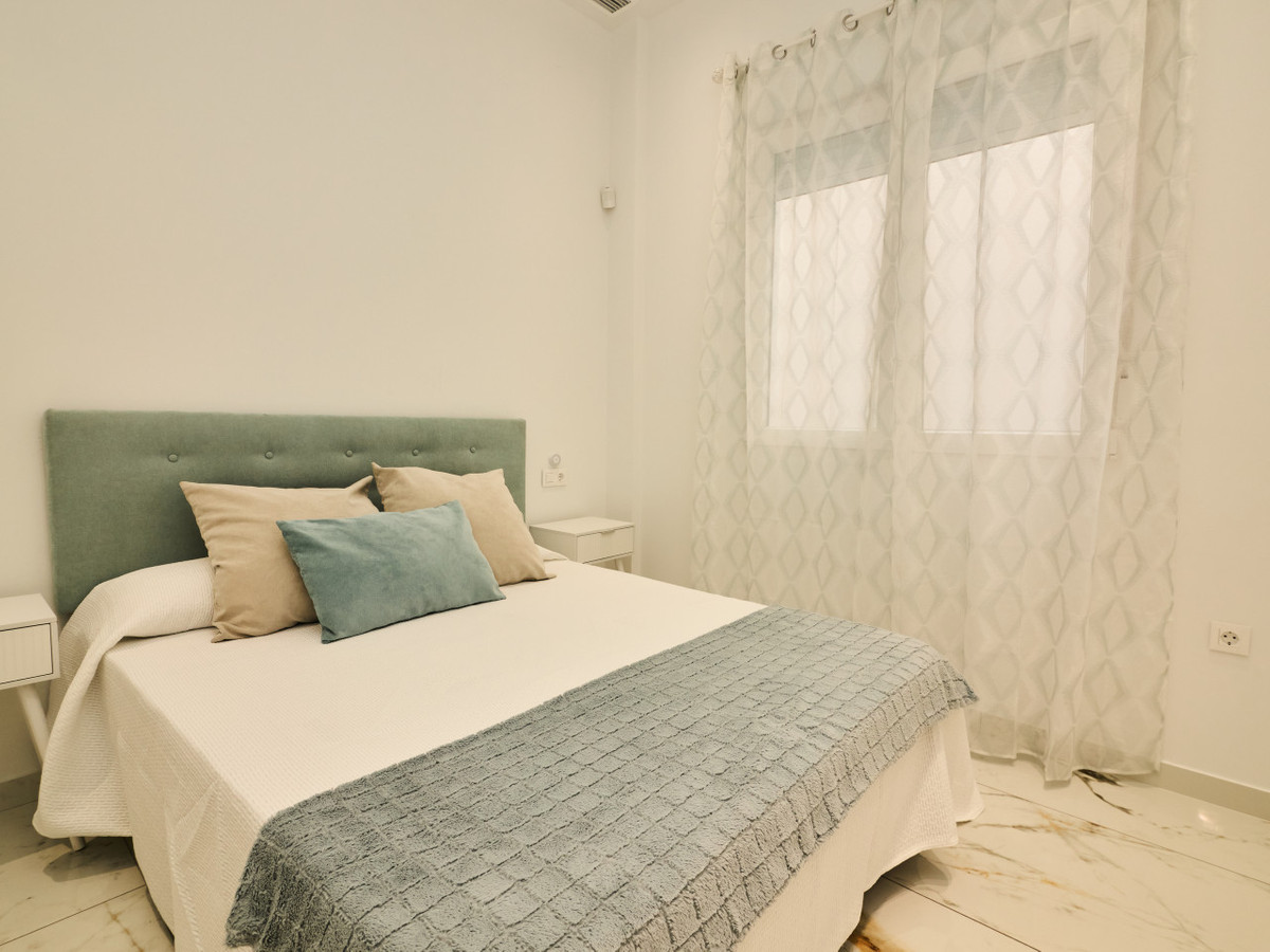 2 Bed Apartment for sale in Torrevieja Costa Blanca, Alicante, Spain