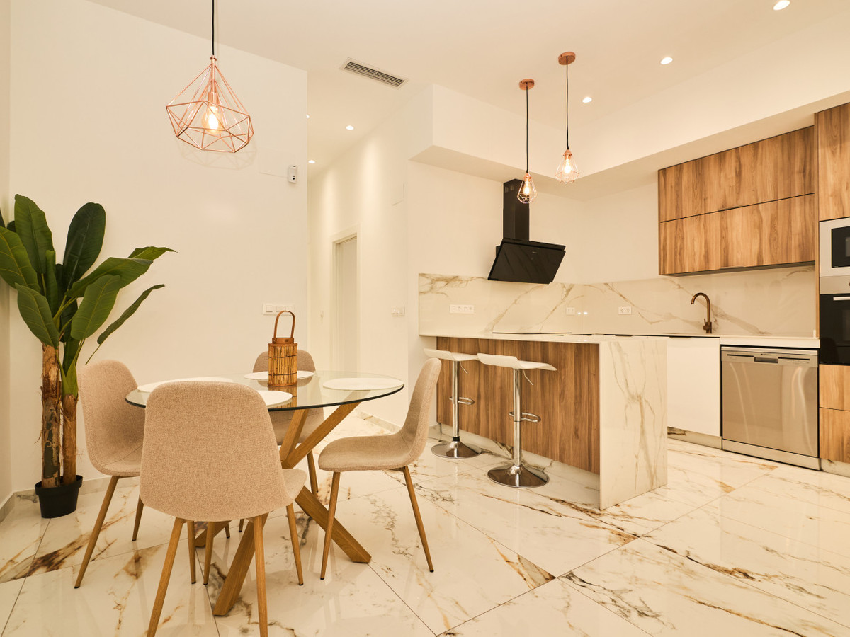 2 Bed Apartment for sale in Torrevieja Costa Blanca, Alicante, Spain