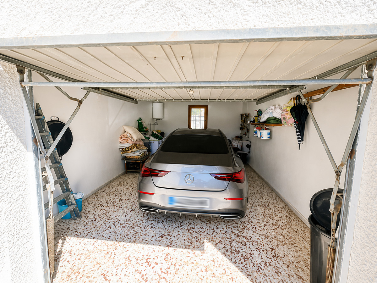 Se vende Villa - Chalet de 5 dormitorios en Costa Blanca, Alicante, España
