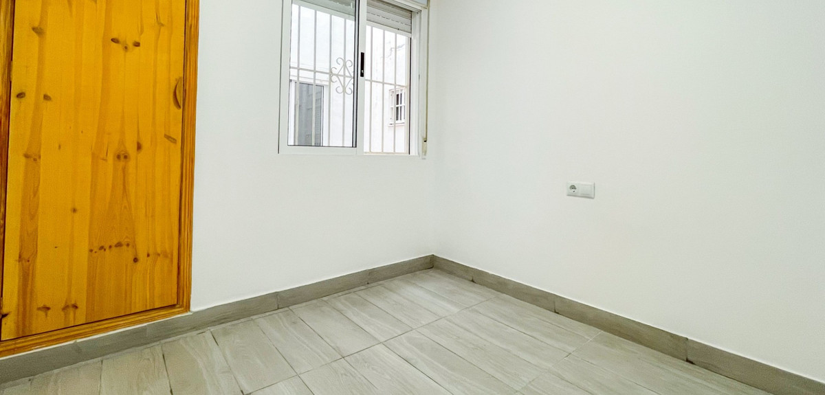 Se vende Apartamento Planta Media de 2 dormitorios en Costa Blanca, Alicante, España