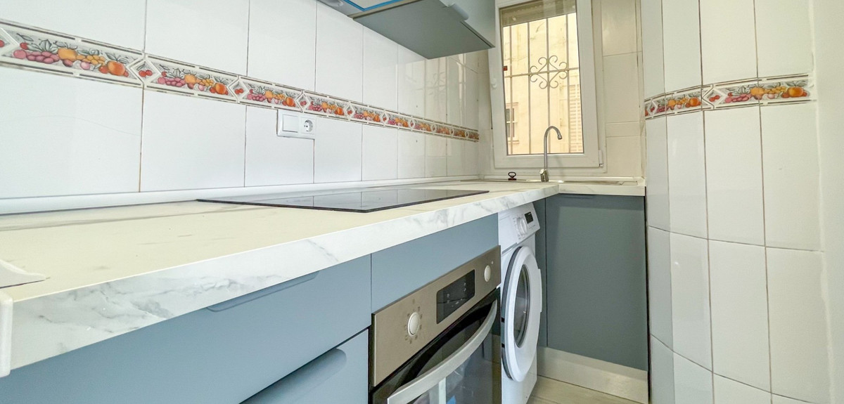 Se vende Apartamento Planta Media de 2 dormitorios en Costa Blanca, Alicante, España