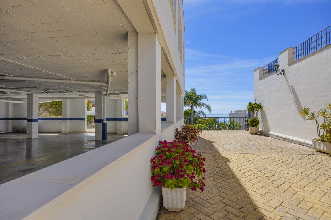 3 Bed Apartment for sale in Benalmadena Costa Del Sol, Málaga, Spain