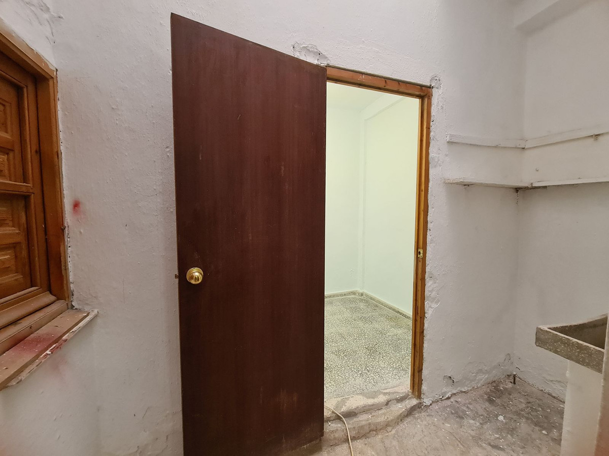 1 Bed Apartment for sale in Estepona Costa Del Sol, Málaga, Spain