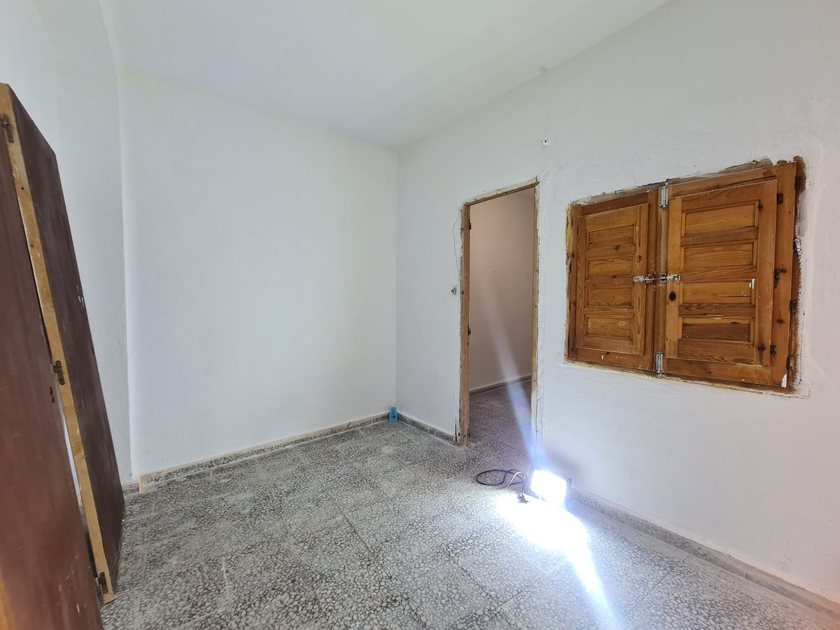 1 Bed Apartment for sale in Estepona Costa Del Sol, Málaga, Spain