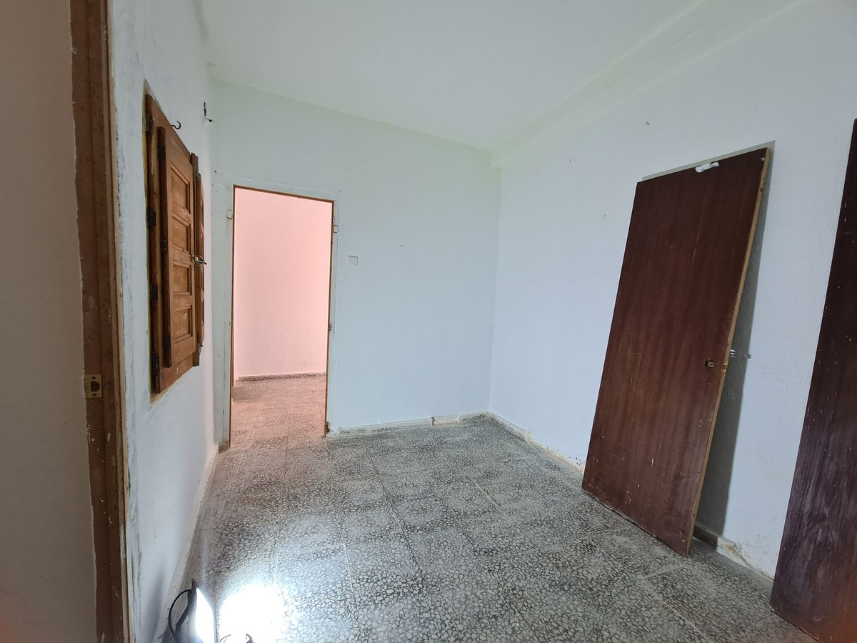 1 Bed Apartment for sale in Estepona Costa Del Sol, Málaga, Spain