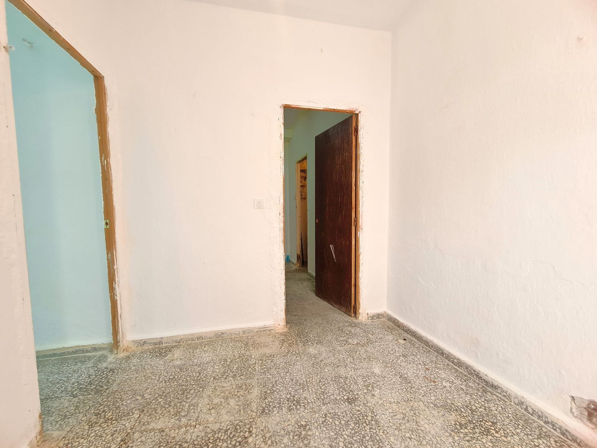 1 Bed Apartment for sale in Estepona Costa Del Sol, Málaga, Spain
