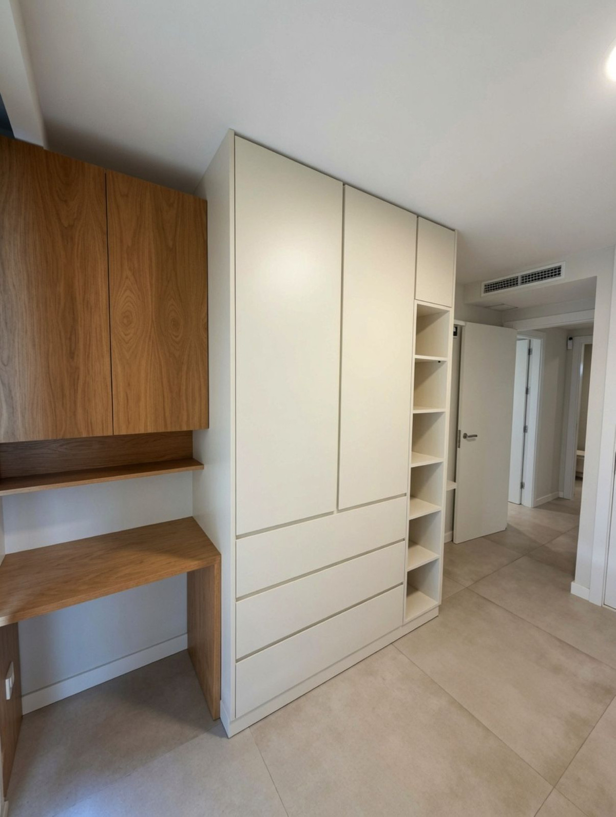 Se vende Apartamento Planta Media de 2 dormitorios en Costa Del Sol, Málaga, España