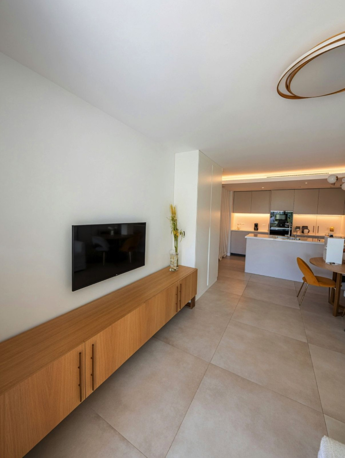Se vende Apartamento Planta Media de 2 dormitorios en Costa Del Sol, Málaga, España