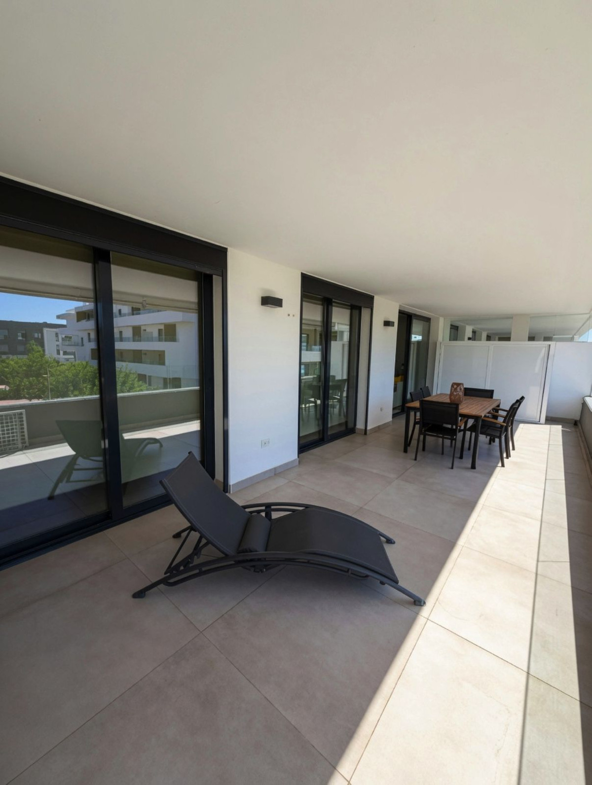 Se vende Apartamento Planta Media de 2 dormitorios en Costa Del Sol, Málaga, España