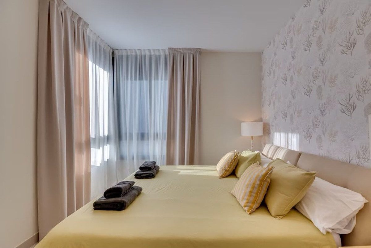 3 Bed Apartment for sale in Estepona Costa Del Sol, Málaga, Spain