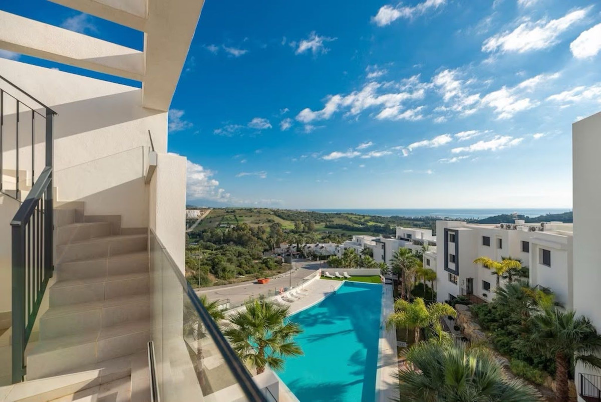 3 Bed Apartment for sale in Estepona Costa Del Sol, Málaga, Spain