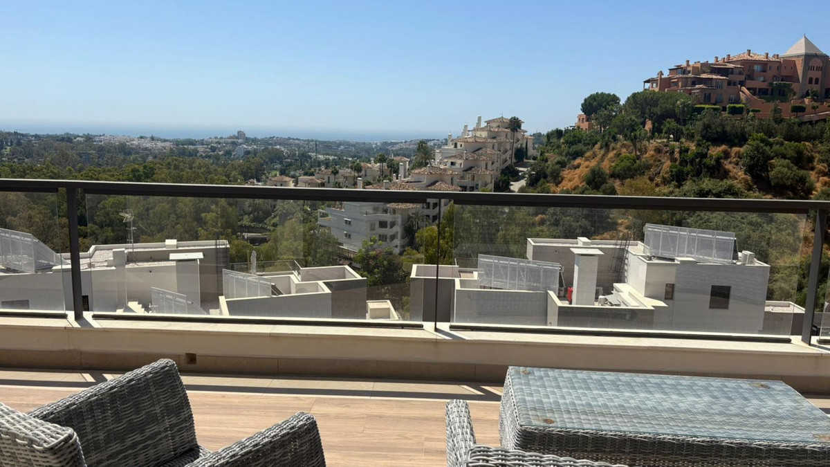 3 Bed Apartment for sale in Nueva Andalucía Costa Del Sol, Málaga, Spain