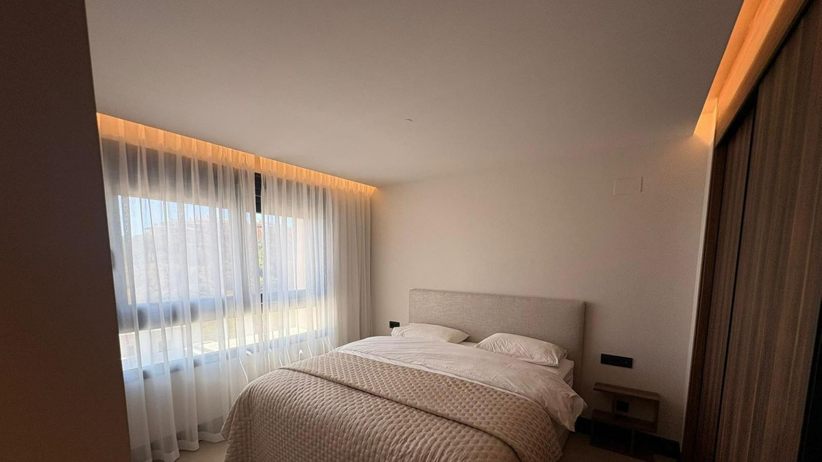 3 Bed Apartment for sale in Nueva Andalucía Costa Del Sol, Málaga, Spain