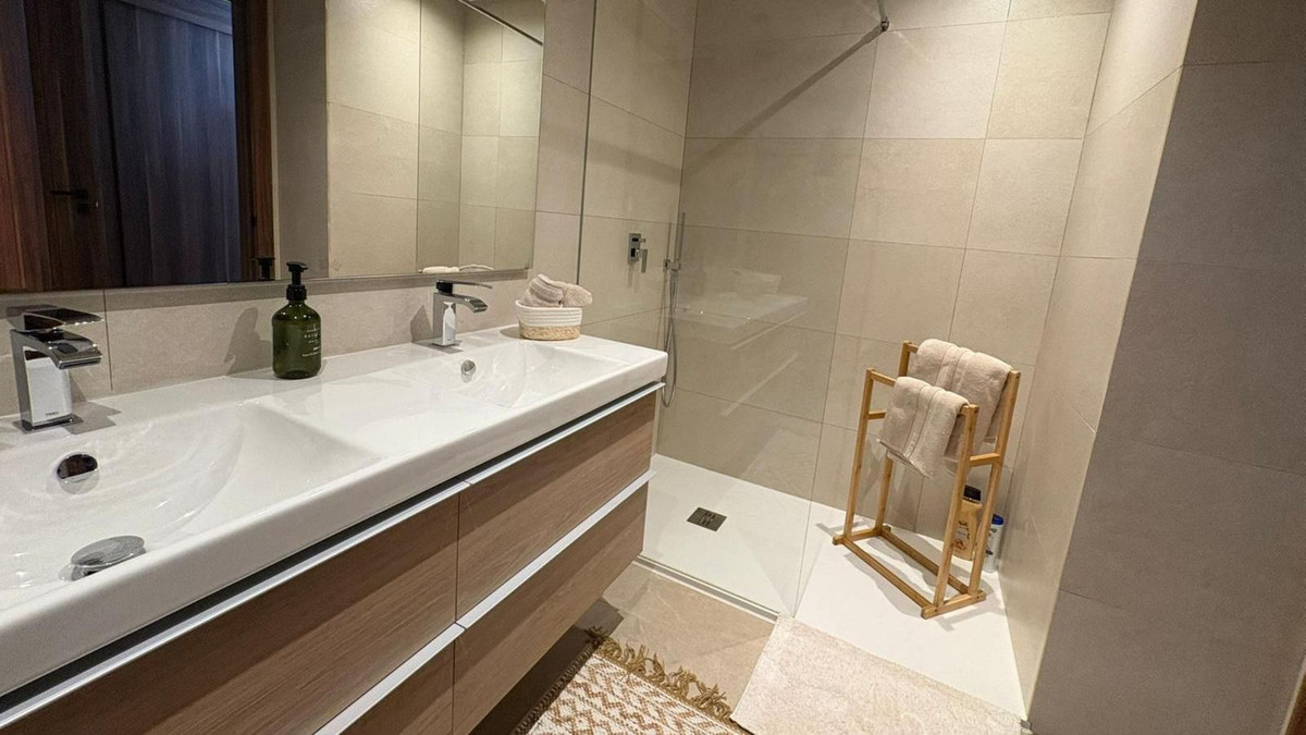 3 Bed Apartment for sale in Nueva Andalucía Costa Del Sol, Málaga, Spain