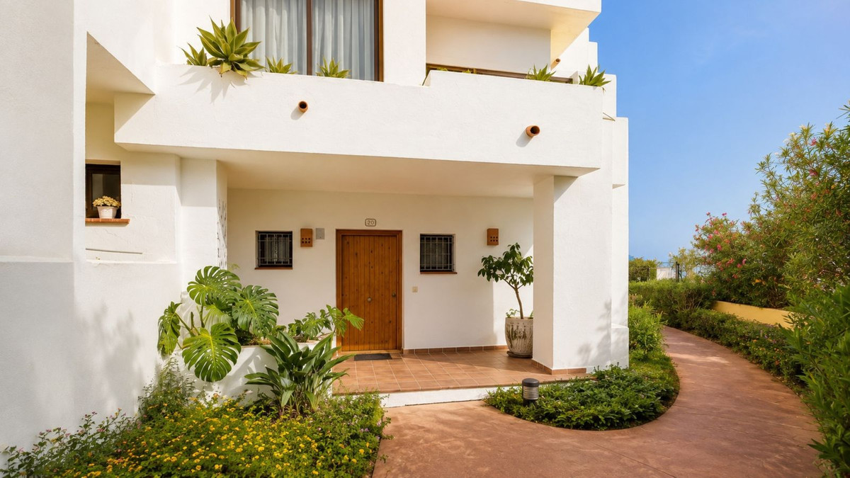 Se vende Pareada de 4 dormitorios en Costa Del Sol, Cadiz, España