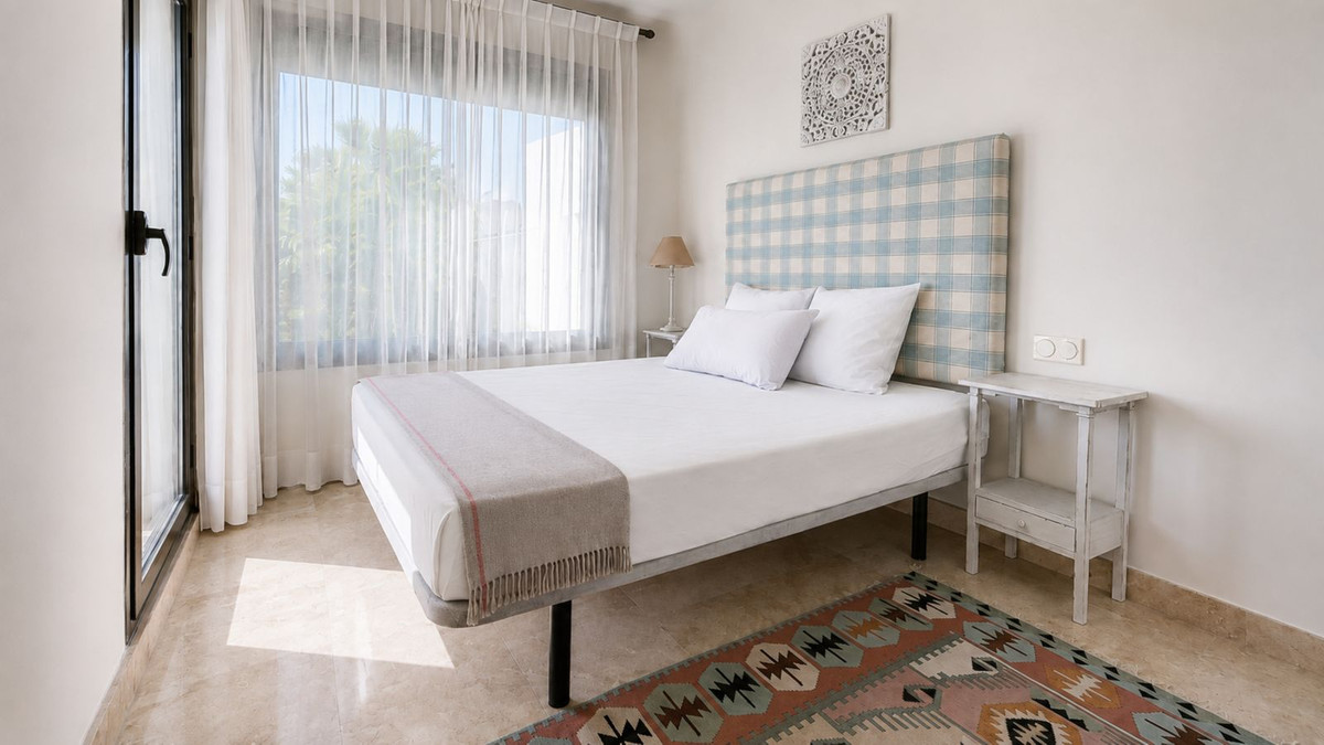 Se vende Pareada de 4 dormitorios en Costa Del Sol, Cadiz, España