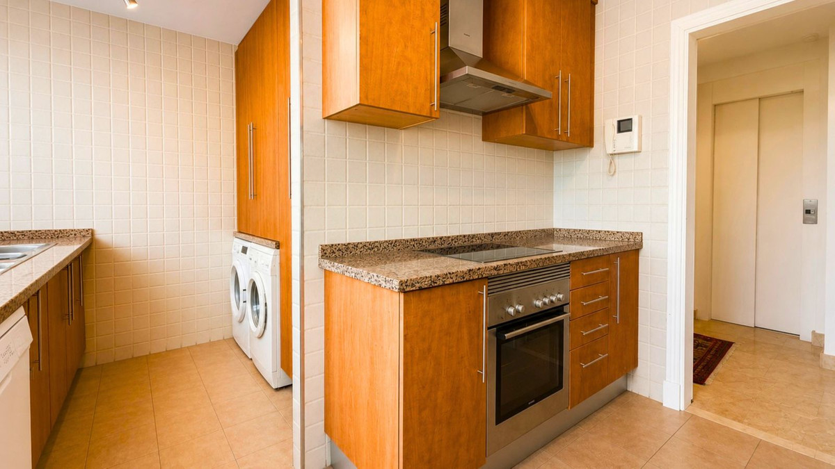 Se vende Pareada de 4 dormitorios en Costa Del Sol, Cadiz, España