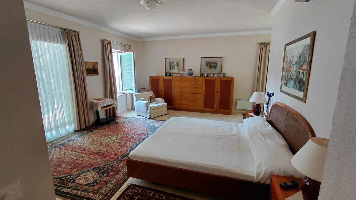 5 Bed Townhouse for sale in Sotogrande Costa Costa Del Sol, Cádiz, Spain