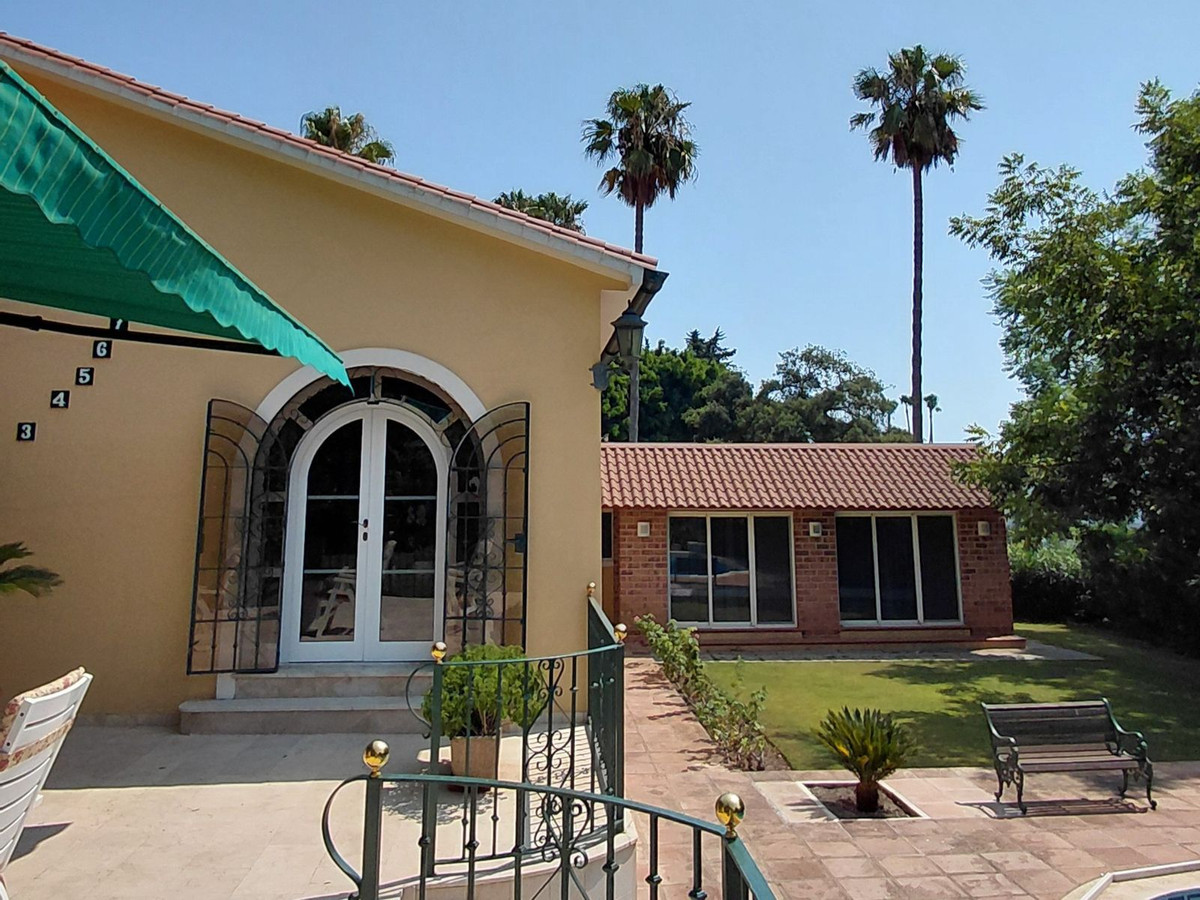 5 Bed Townhouse for sale in Sotogrande Costa Costa Del Sol, Cádiz, Spain