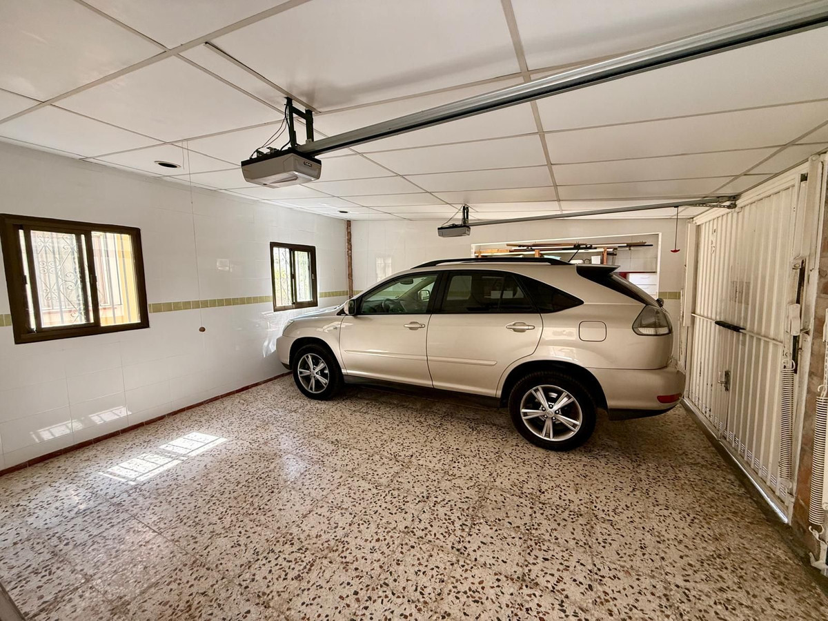 5 Bed Townhouse for sale in Sotogrande Costa Costa Del Sol, Cádiz, Spain