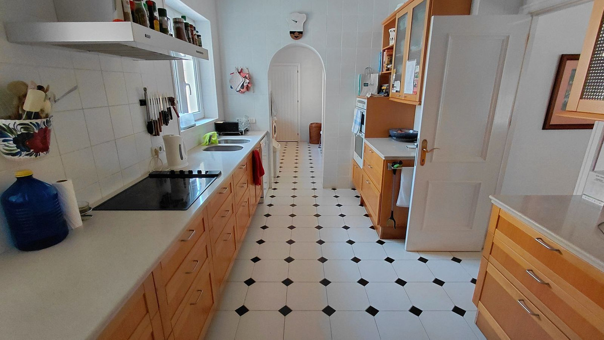 5 Bed Townhouse for sale in Sotogrande Costa Costa Del Sol, Cádiz, Spain