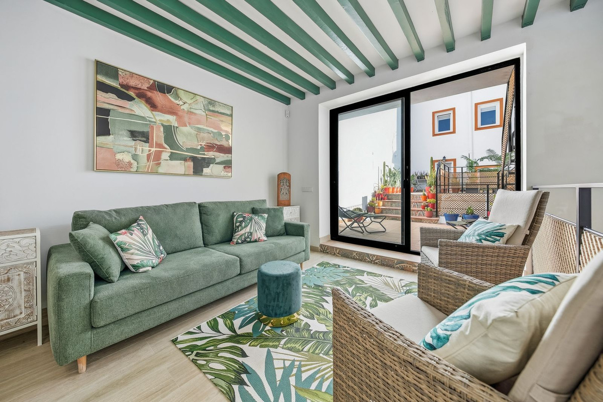 4 Bed Townhouse for sale in Estepona Costa Del Sol, Málaga, Spain